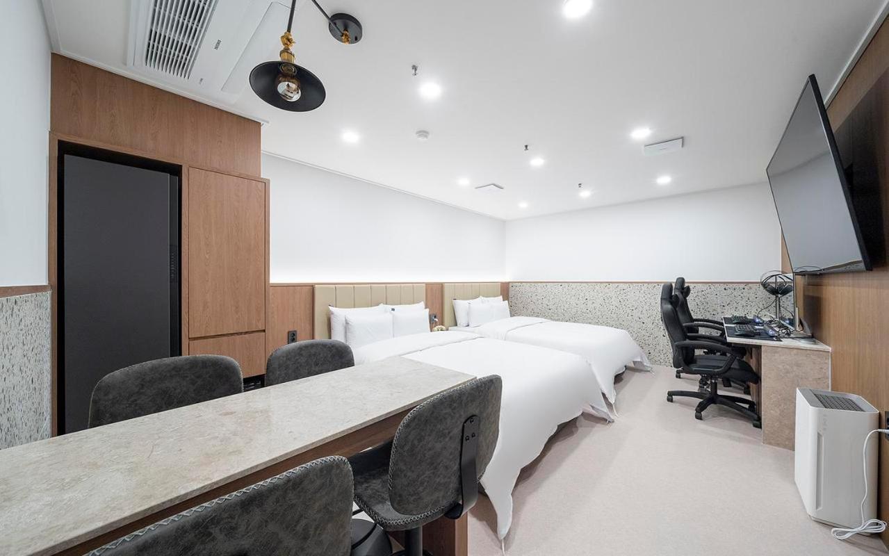 Rosy Hotel Cheongju Luaran gambar