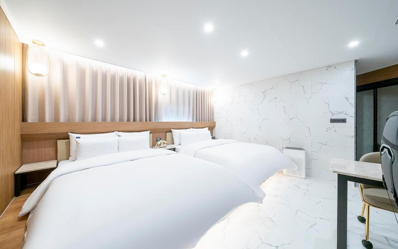 Rosy Hotel Cheongju Luaran gambar
