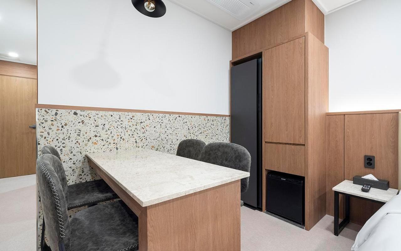Rosy Hotel Cheongju Luaran gambar