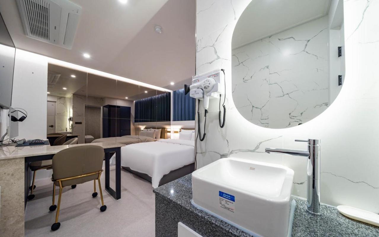 Rosy Hotel Cheongju Luaran gambar