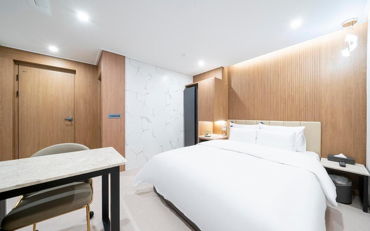 Rosy Hotel Cheongju Luaran gambar
