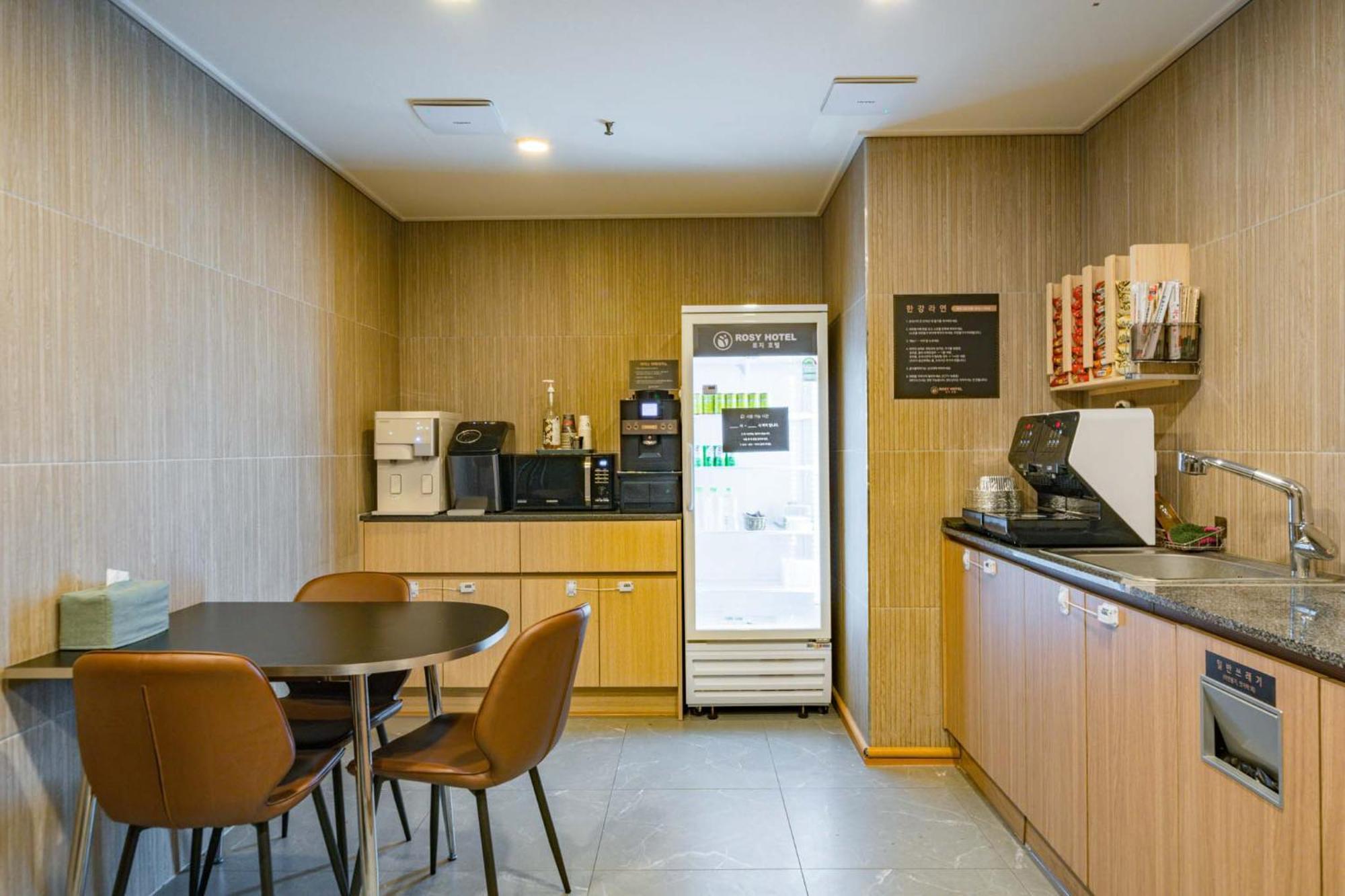 Rosy Hotel Cheongju Luaran gambar